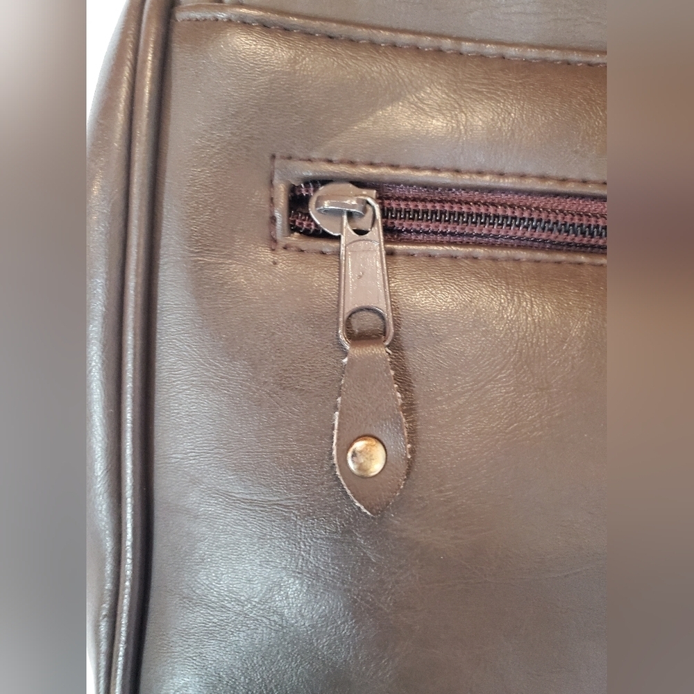 J.G. Hook Vintage Brown Crossbody Bag - Picture 10 of 14